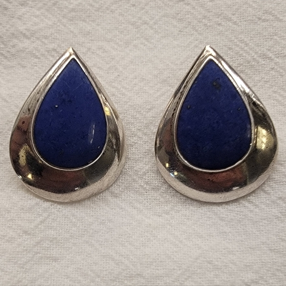 Jewelry - Elegant Silver and Lapis Lazuli Teardrop Earrings